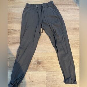 Women’s Gray Jogger Pants